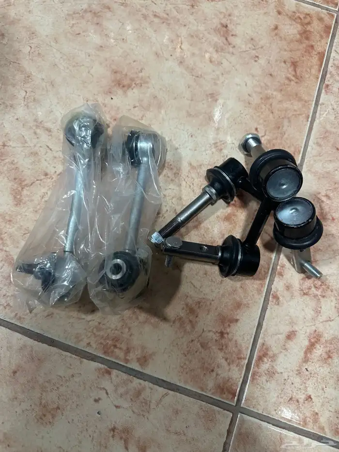 قطع غير لكزس جي اس 300 38