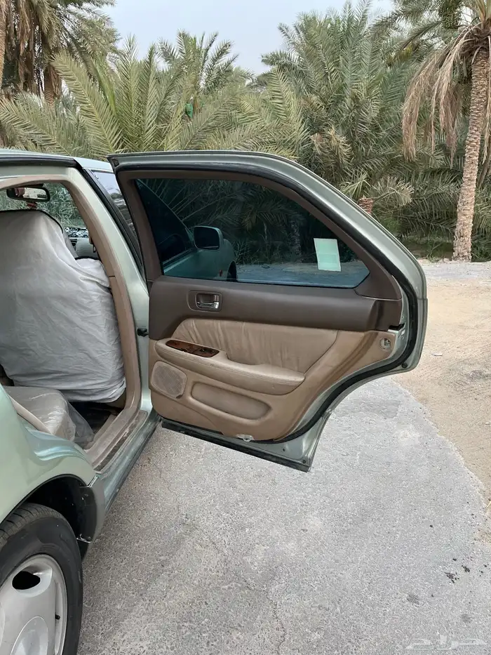للبيع لكزس 400 LS 13