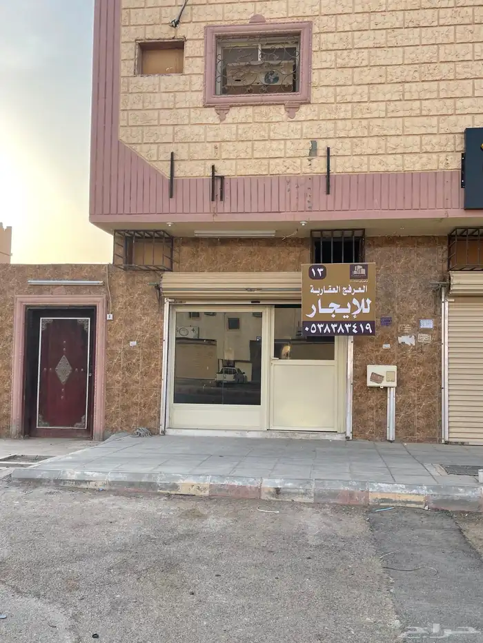 محل مميز للإيجار 0