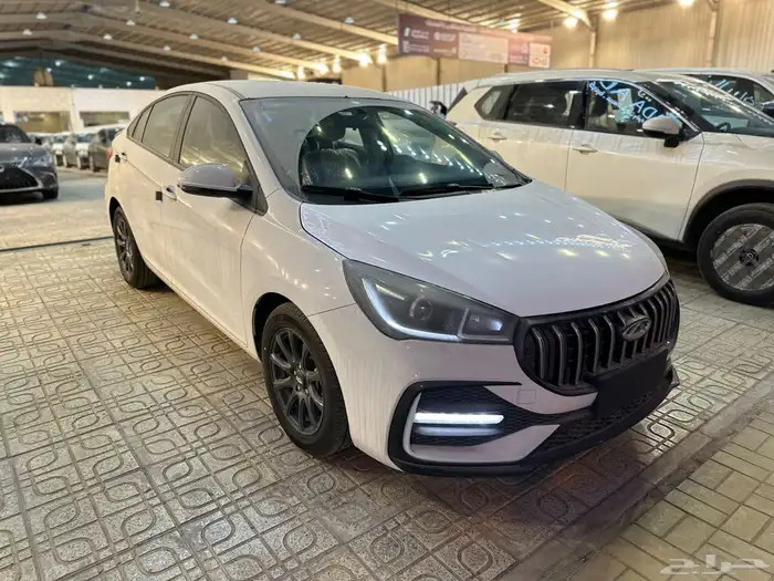 شيري اريزو 5 كمفورت 2025 ضمان 6 سنوات او 200 الف كليو 2