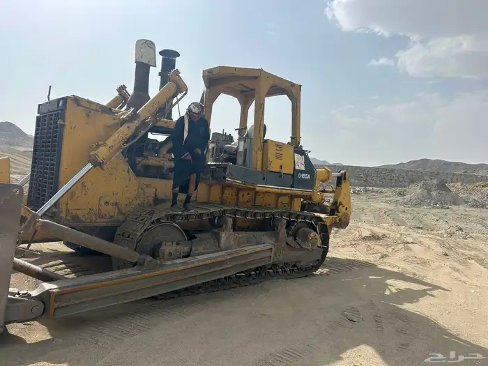 معدات ثقيله بأنواعها للإيجار 0