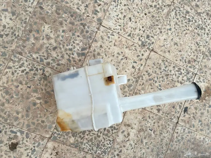 قربة ماء مساحات اصليه كامري 2001 1