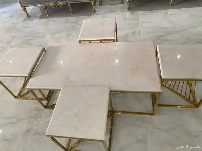 طاولات ضيافة للبيع بحالة ممتازة 0