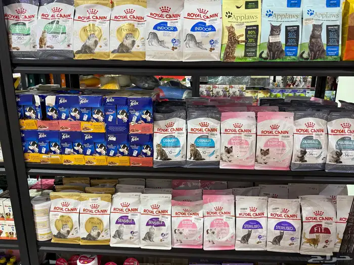 يوجد لدينا مستلزمات واكسسوارات قطط واسماك وطيور وكلاب 1