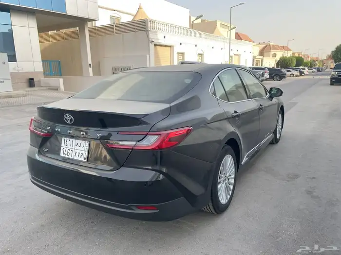 كامري Le بنزين 2025 6