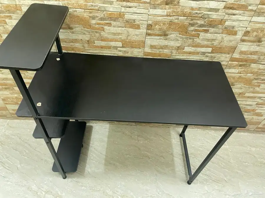 طاولة مكتب 0