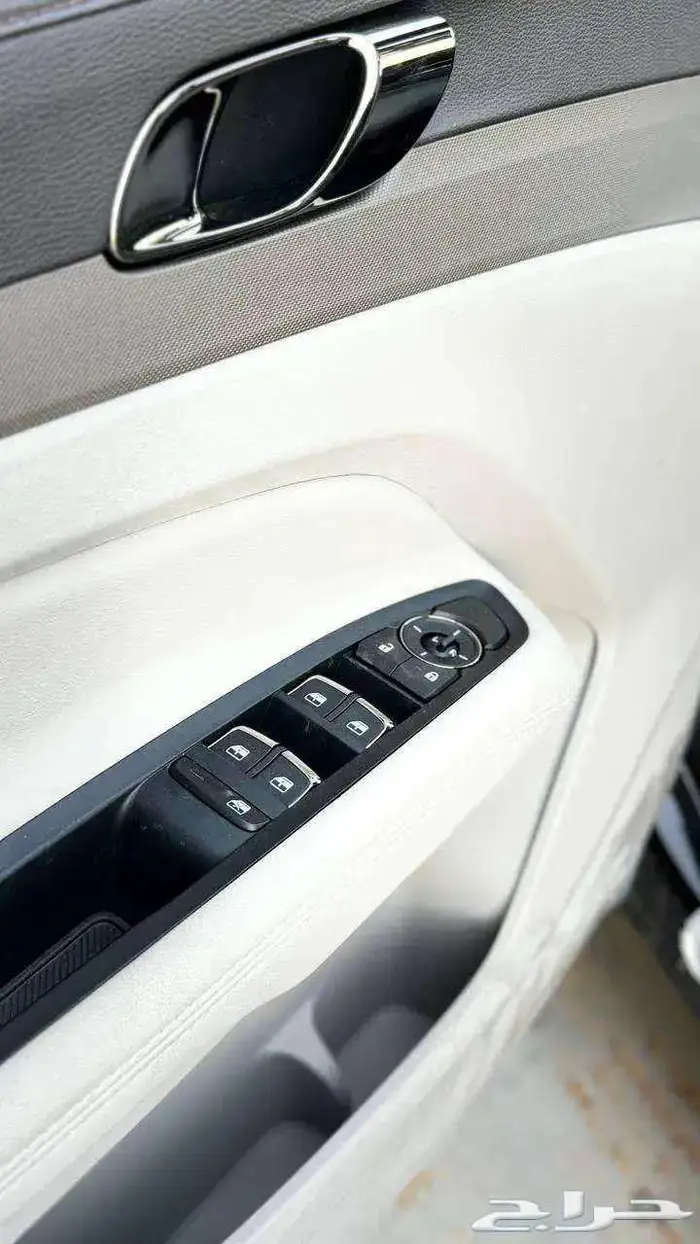 فورد تيريتوري تريند 2025 لدي الخضر للسيارات 10