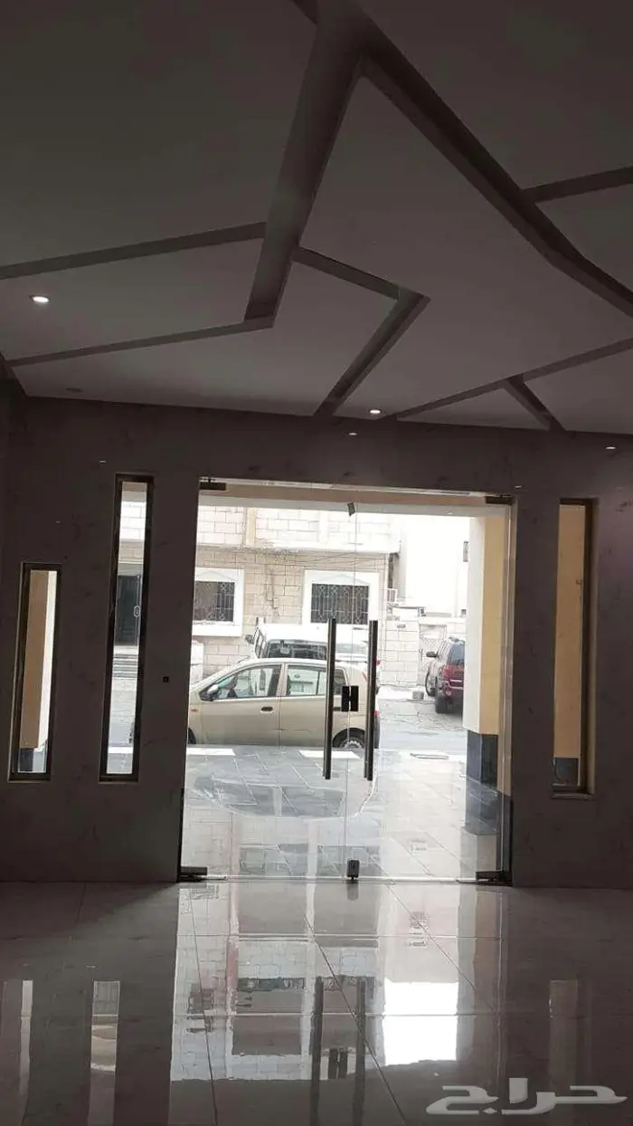 شقة جديدة للبيع بحي الصفا 8