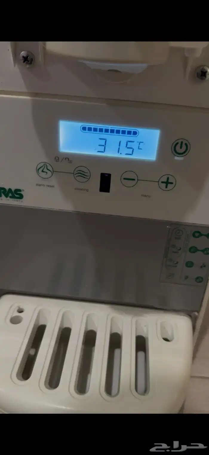 ماكينة اسكريم   سلاش ايطاليه حوض واحد نظيفه استخدام شخصي 2