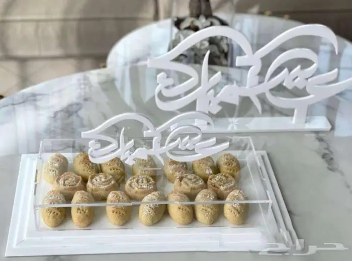 بوكسات أكريليك وخشب   مجات وميداليات وهدايا مخصصة حسب الطلب 29