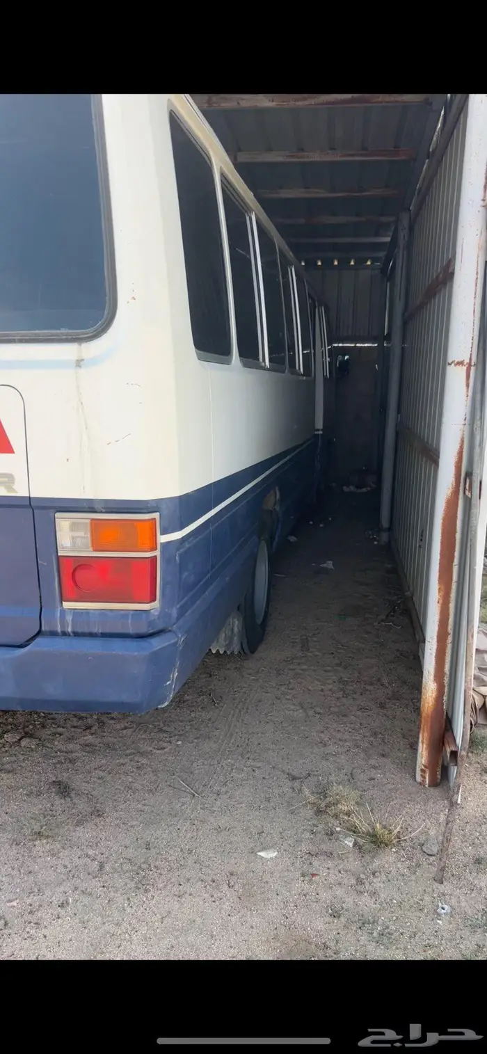 باص لنقل العمال والعمل بالمشاريع 1