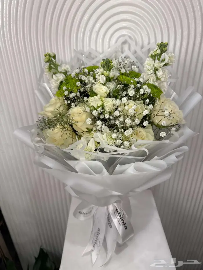 ورد و هدايا وحفلات تزيين غرف وسيارات عرسان 0