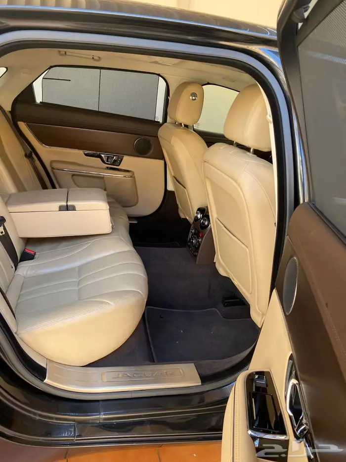 جاكوار XJL 2015 0