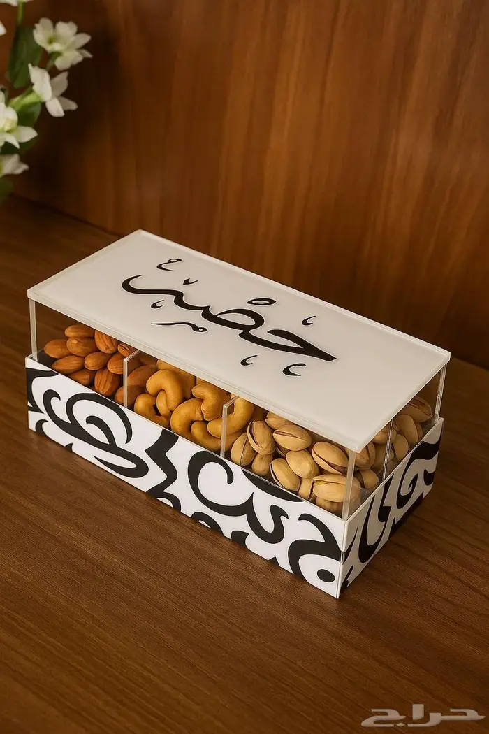 بوكسات أكريليك وخشب   مجات وميداليات وهدايا مخصصة حسب الطلب 59