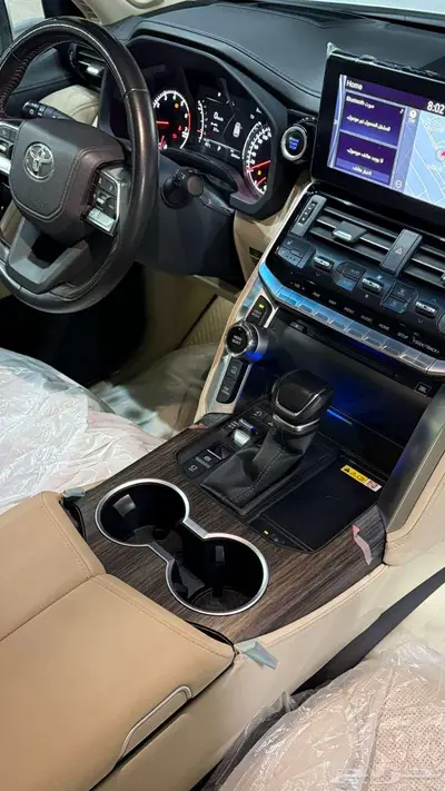لاندكروزر VXR م 2022 13