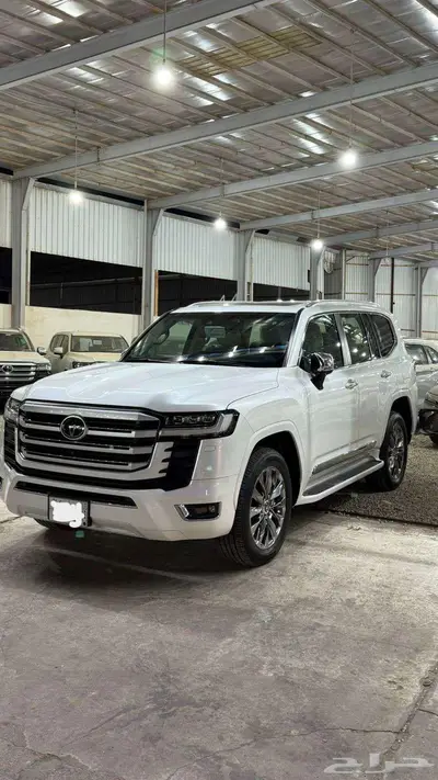لاندكروزر VXR م 2022 2