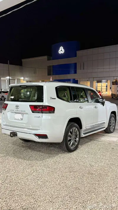 لاندكروزر VXR م 2022 3