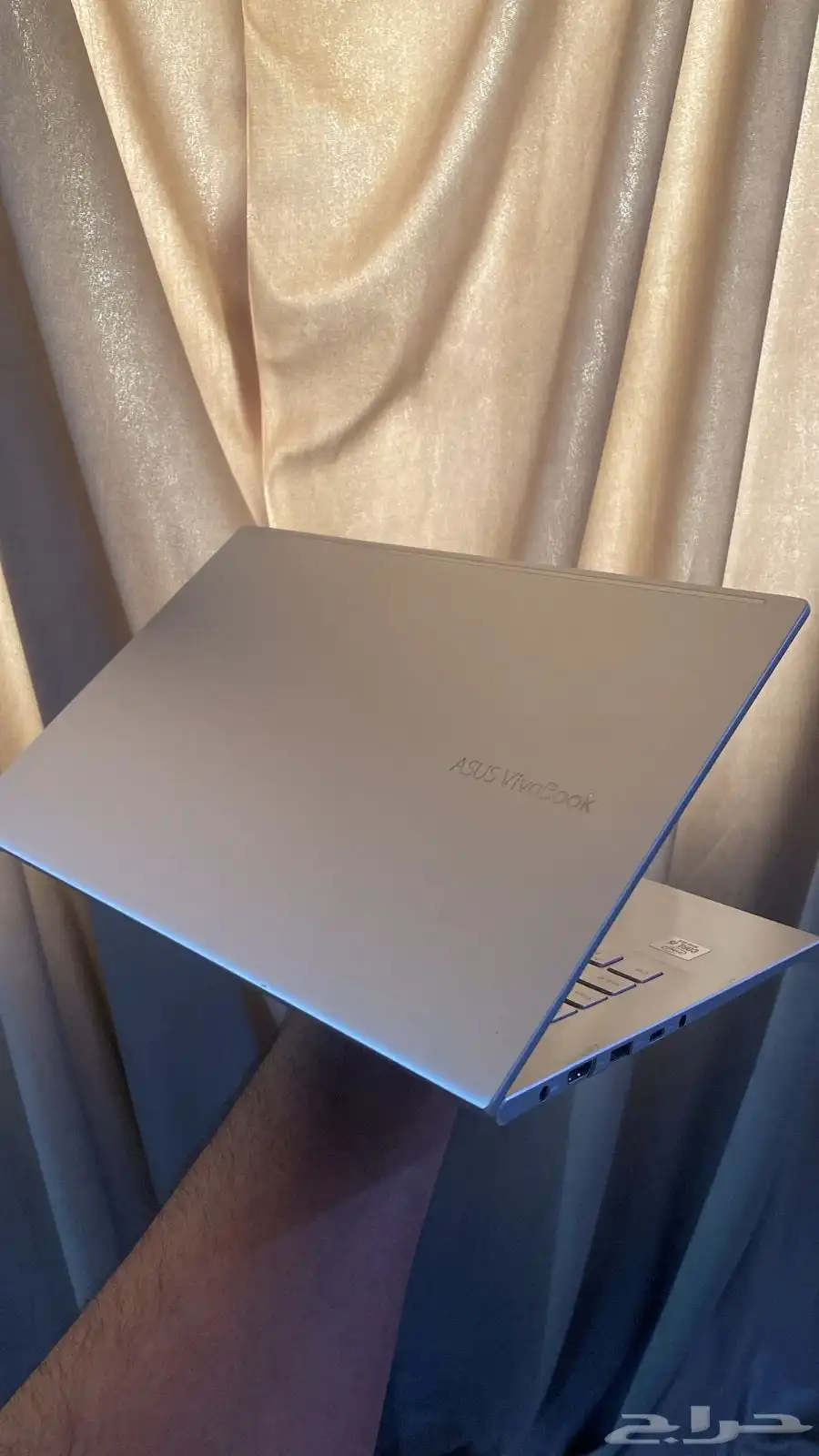 ASUS VivoBook 14 1