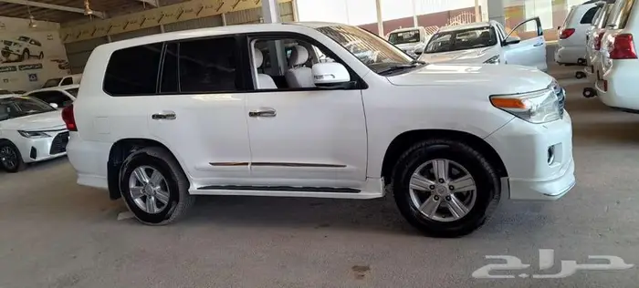 تويوتا لاندكروزر 2014 1