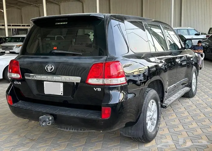 تويوتا جكسار V8 2010 بنزين 3