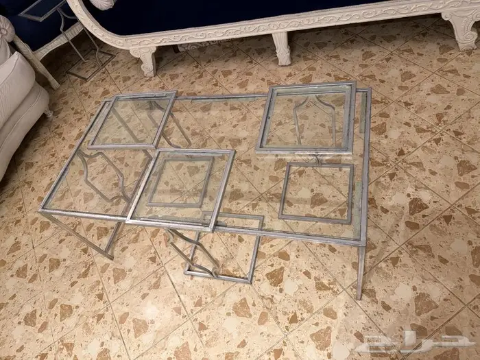 كنب كامل للبيع مع الطاولات 3