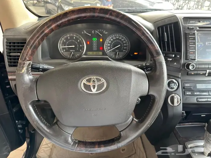 تويوتا جكسار V8 2010 بنزين 10