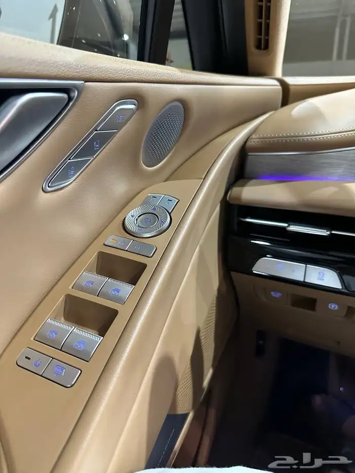 جينيسس G80 رويال 6 سلندر 2025 . رصد الفخامة 31