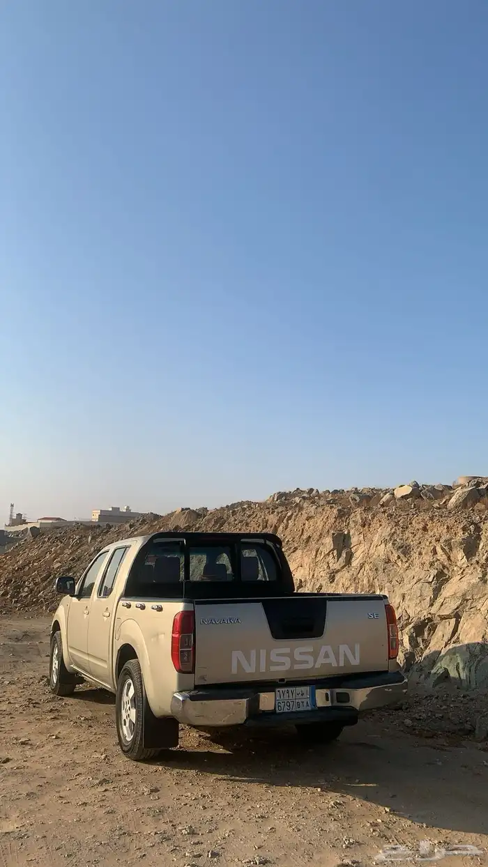 نيسان نافارا 2