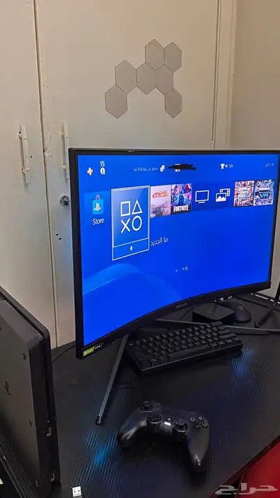 جهاز بلايستيشن 4 سليم سعة 500 جيجابايت مع ذراع تحكم 1
