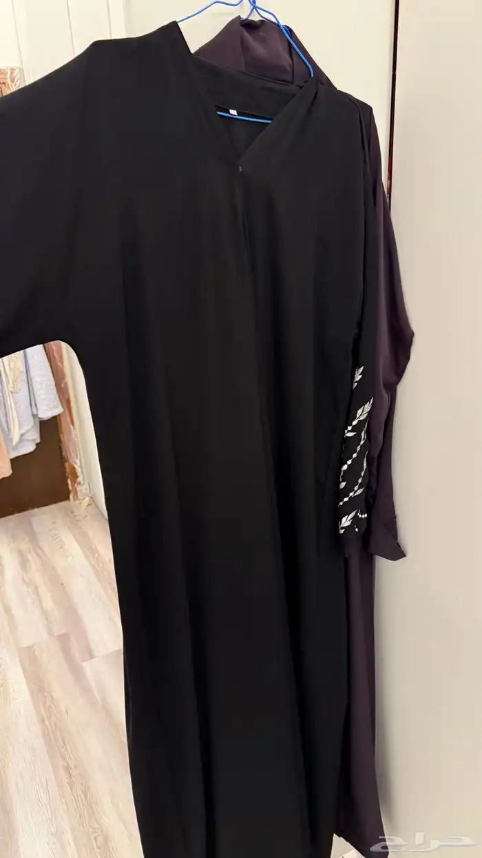 عباية سودا بتطريز فضي مقاس 58 1
