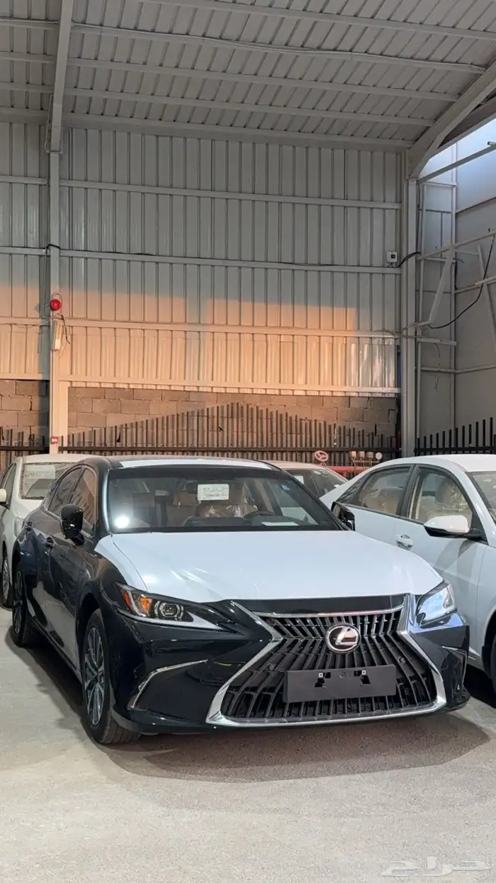 لكزس 250 اسود سعودي بطاقه جمركيه 4 سلندر 1