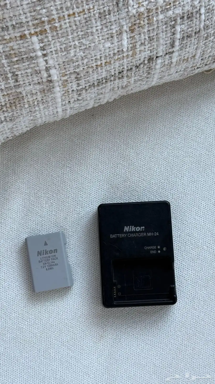 كاميرا نيكون D5300 للبيع مع جميع عدساته وملحقاته 1