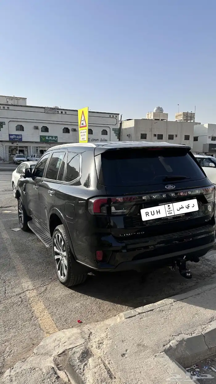 فورد ايفرست 2024 ليمتد للتنازل او البيع 3