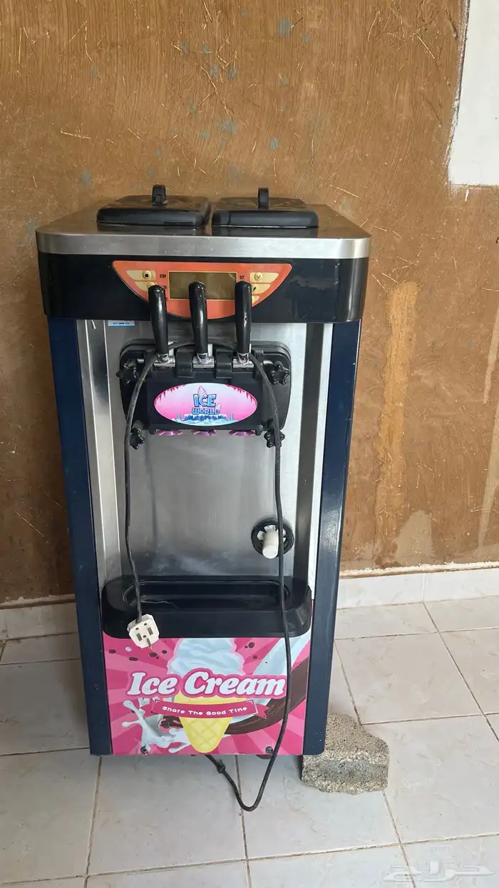 للبيع ألة ايس كريم 0