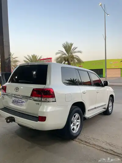 لاندكروزر 2021 ديزل 3