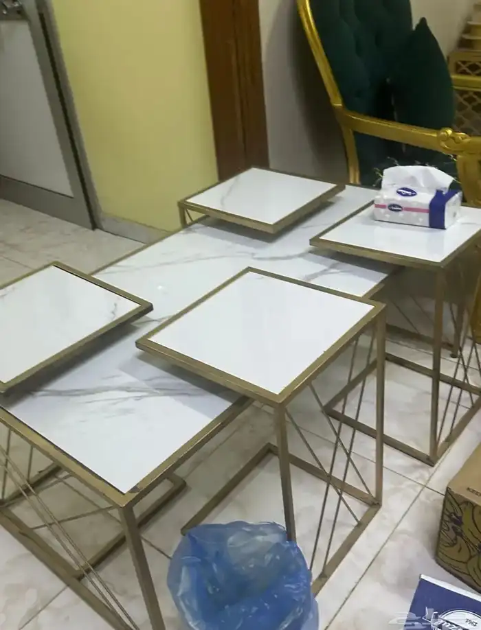 عربية تقديم وطاوله وأربع خدمات 1