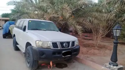 نيسان فتك قير عادي موديل 2009 2