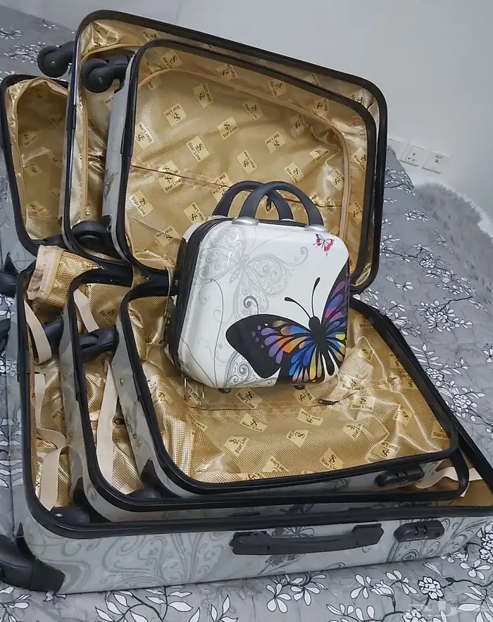 شنطه للبيع 0