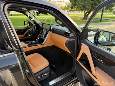 لكزس LX600 BB 7