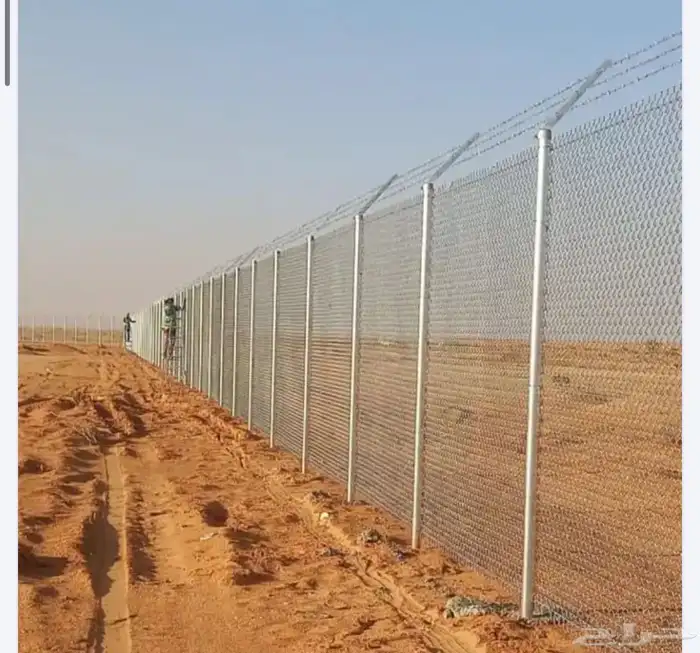 مقاول شبوك مزارع وملاعب وأراضي وكسارات 2