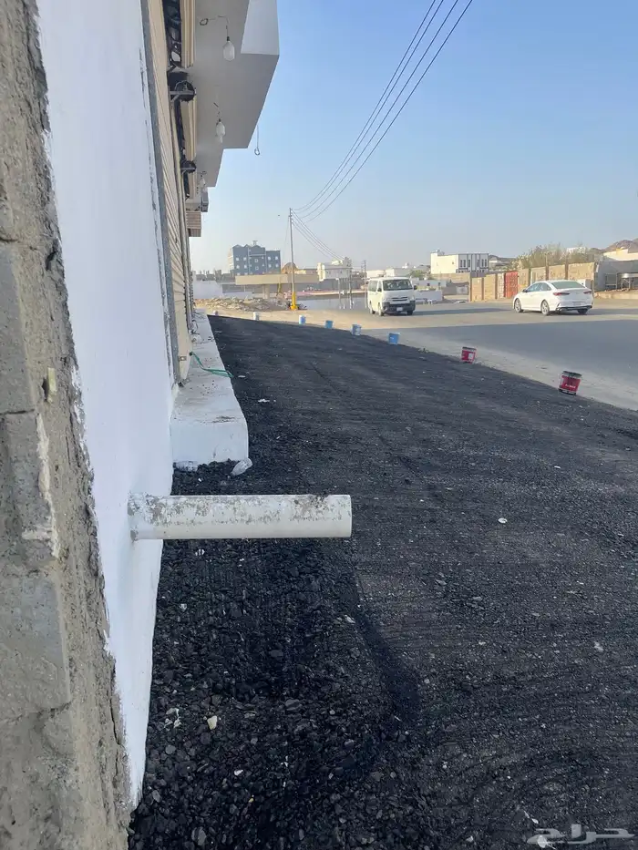 محلات على مدخل حي المحاميد الفرعي 5