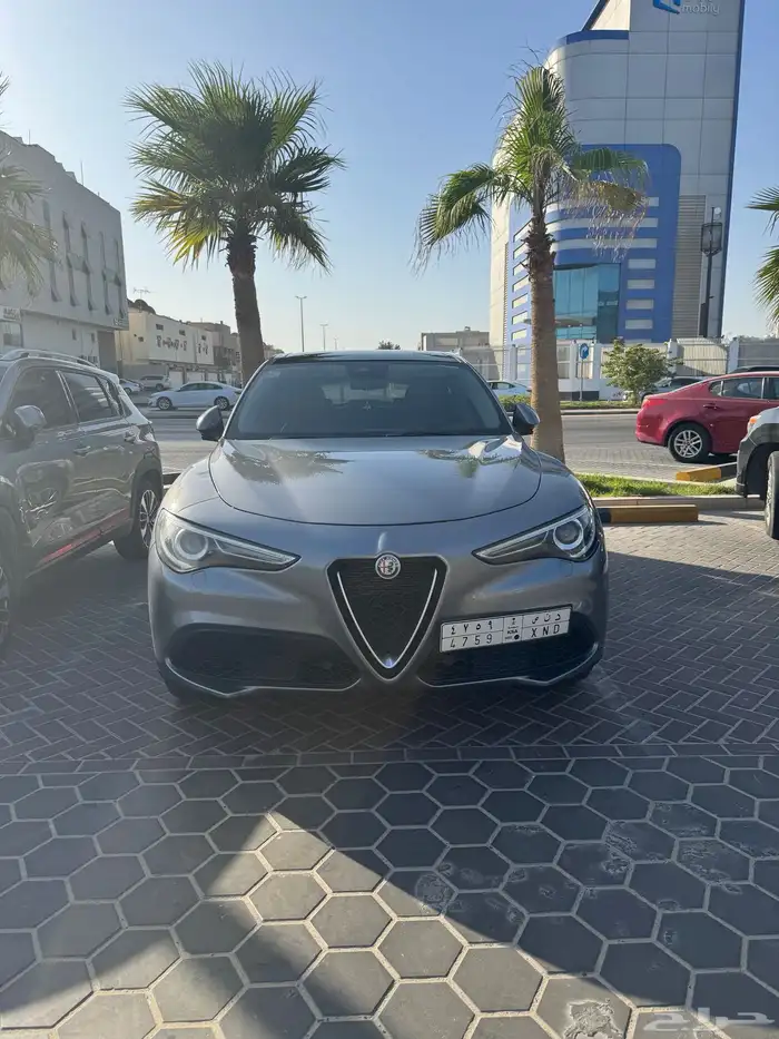 الفا روميو ستلفيو سوبر 2020 0