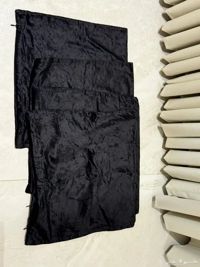 غطاء مخدات من انش اند ام 0