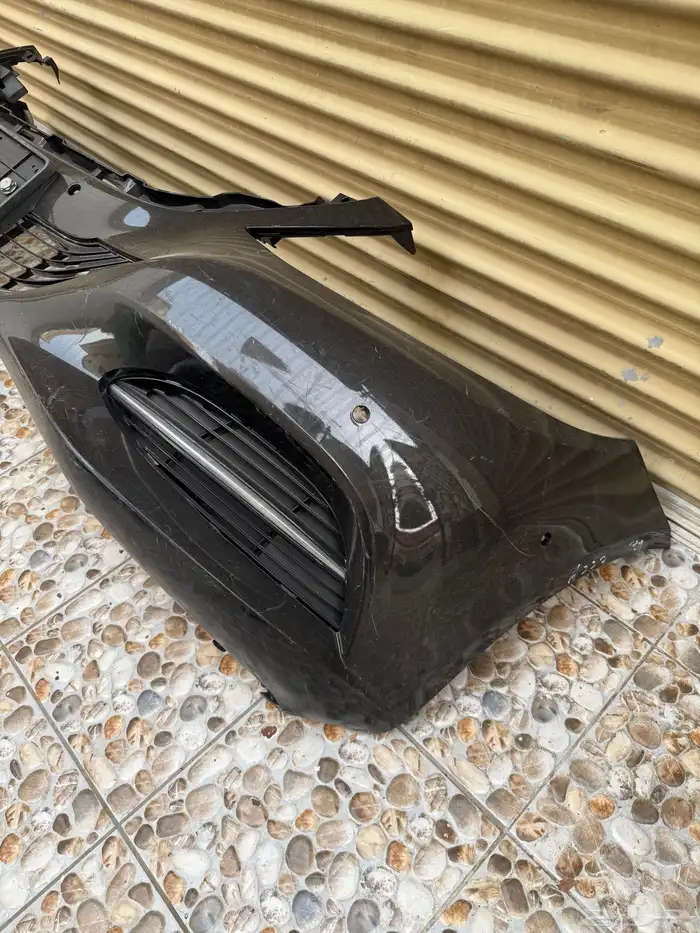 صدام امامي مرسيدس يخت 2016 امريكي 1