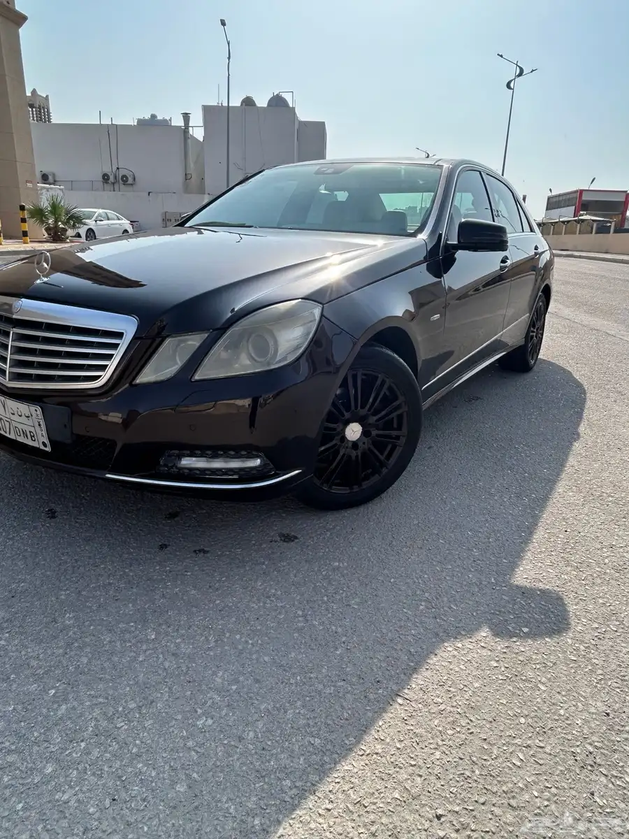 مرسيدس E200 مالك اول 1