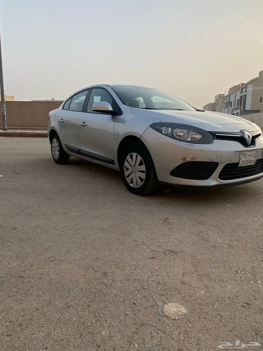 رينو فلونس 8