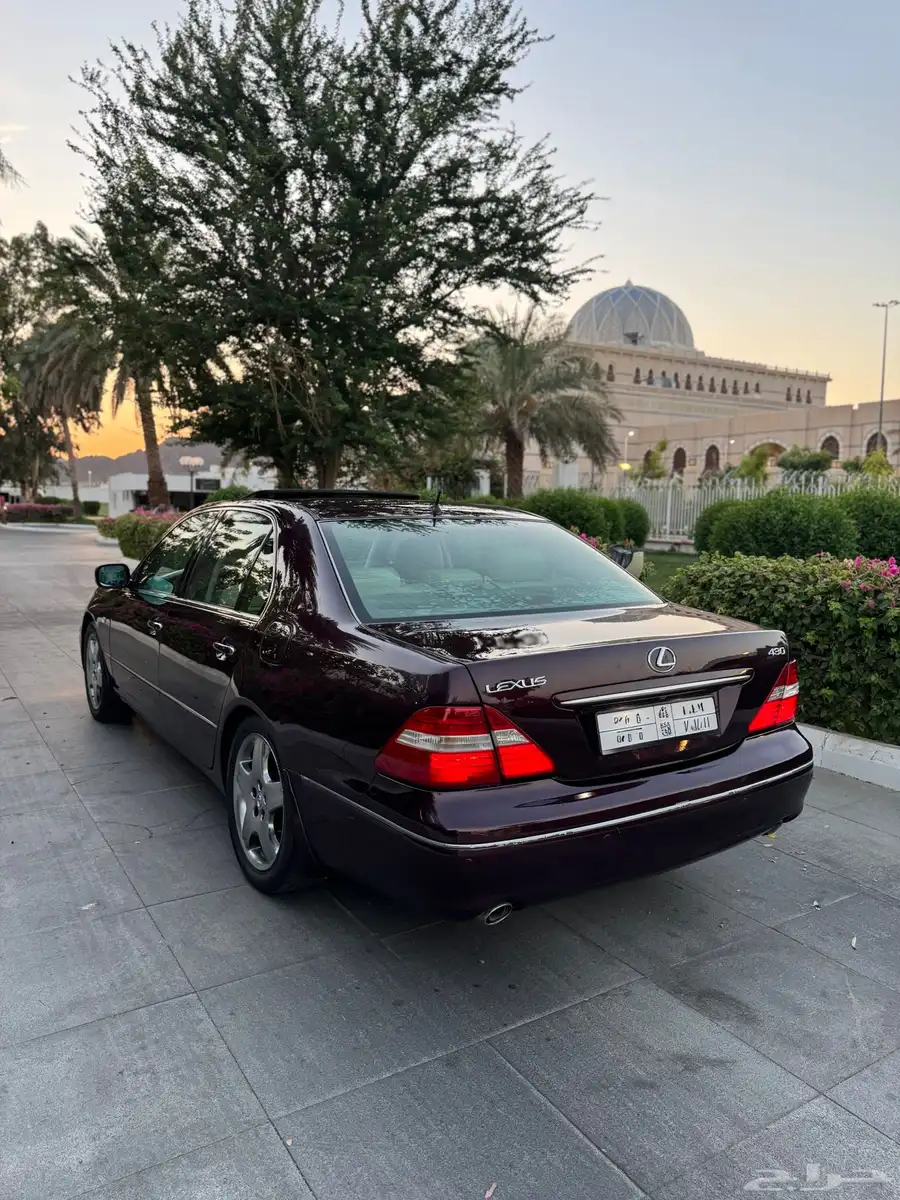 2005 Lexus LS430 4
