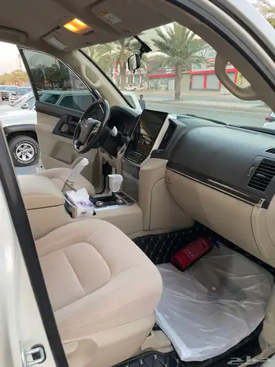 لاندكروزر 2021 ديزل 8