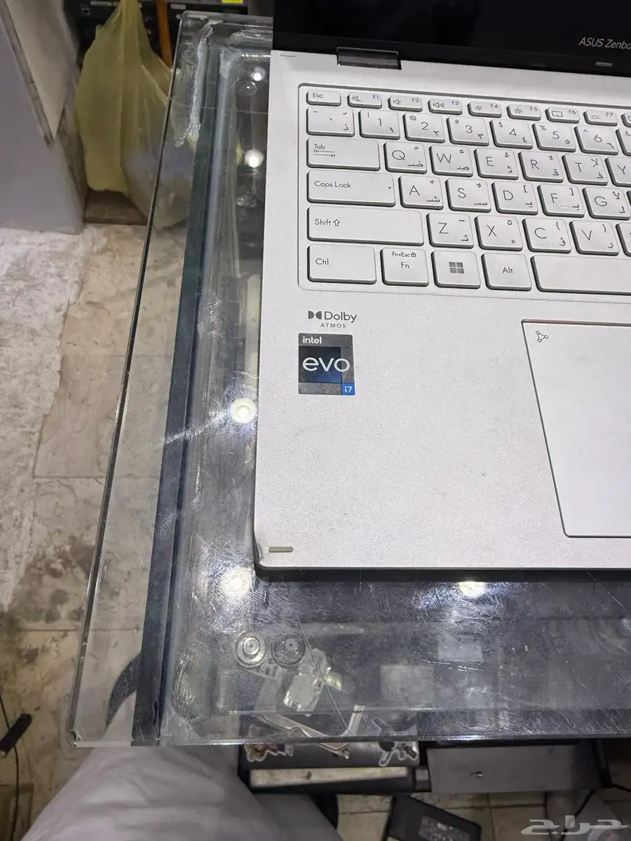 طلب اصلاح شاشة لابتوب اسوس 1