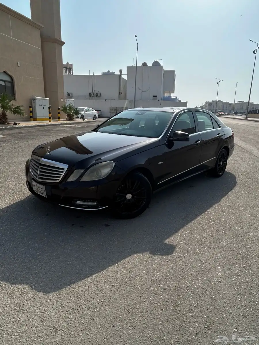 مرسيدس E200 مالك اول 3